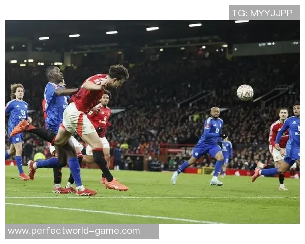 足总杯激战AC米兰逆转尤文图斯补时绝杀引爆全场激情